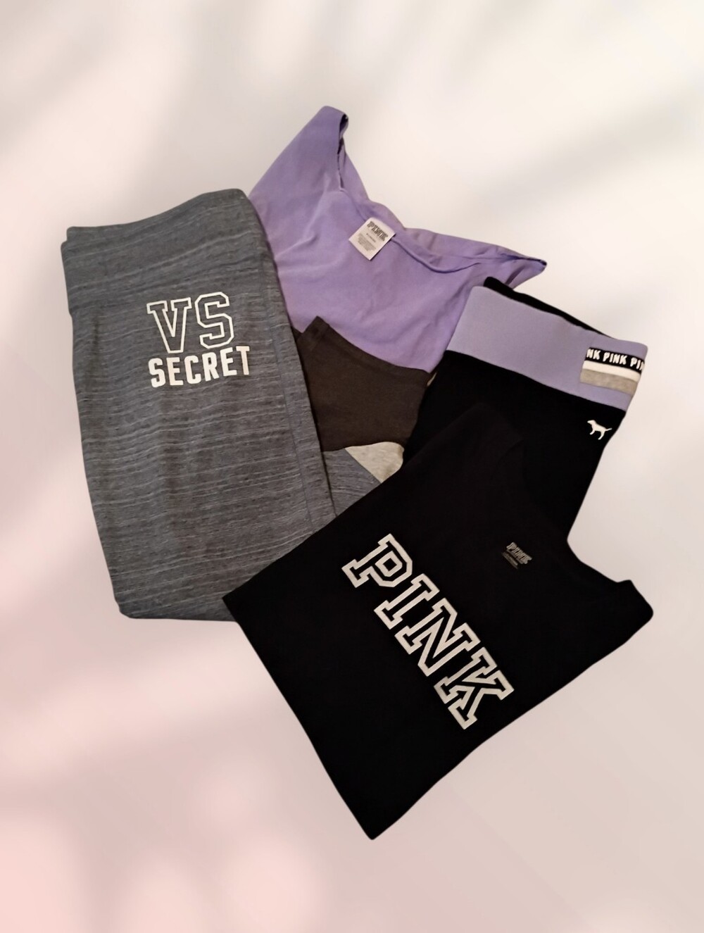 PINK Victoria's Secret Summer Tees & Crop Leggings Bundle Ladies Size Large